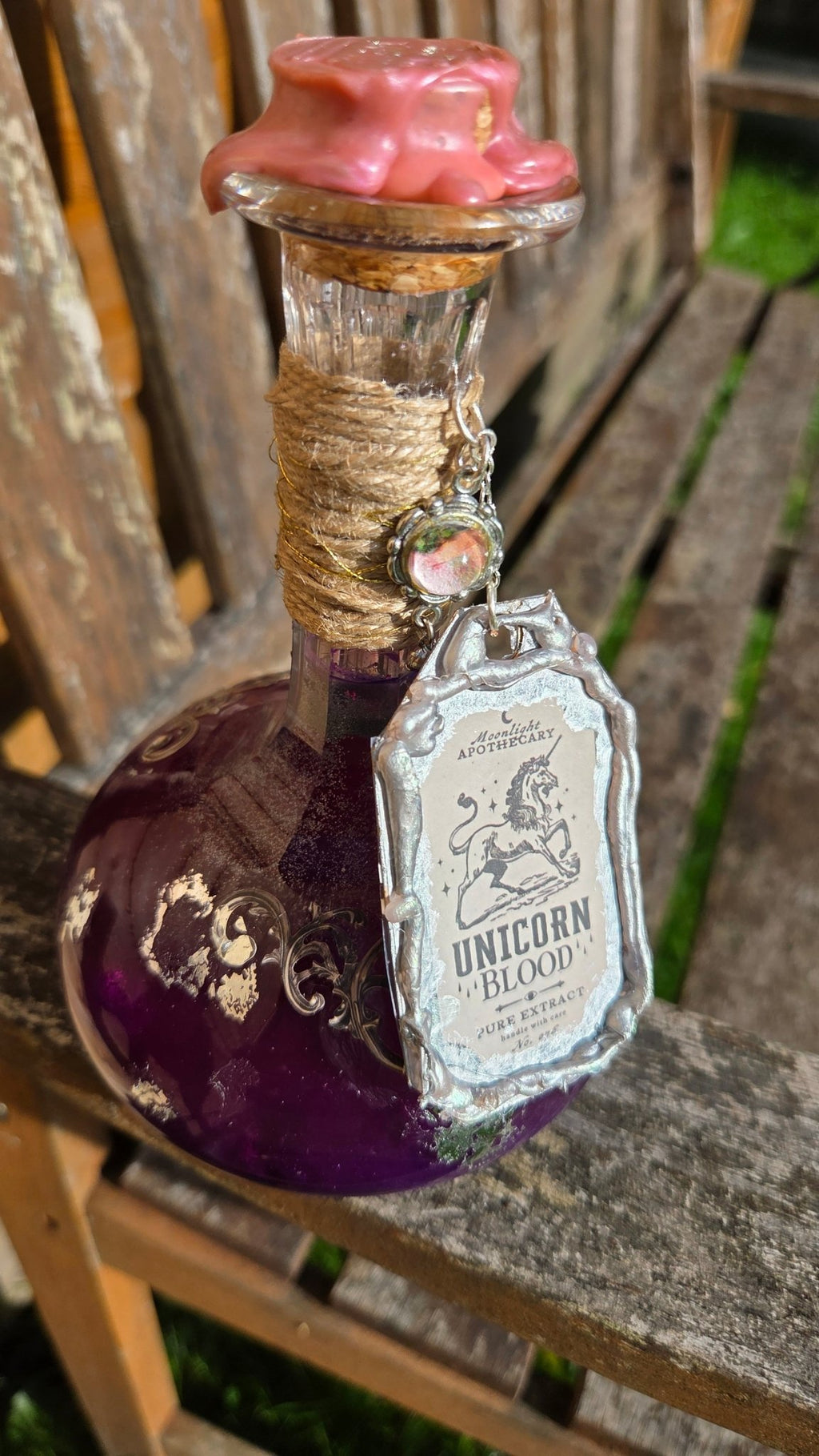 Unicorn Blood 20cm - Rooted in Magic