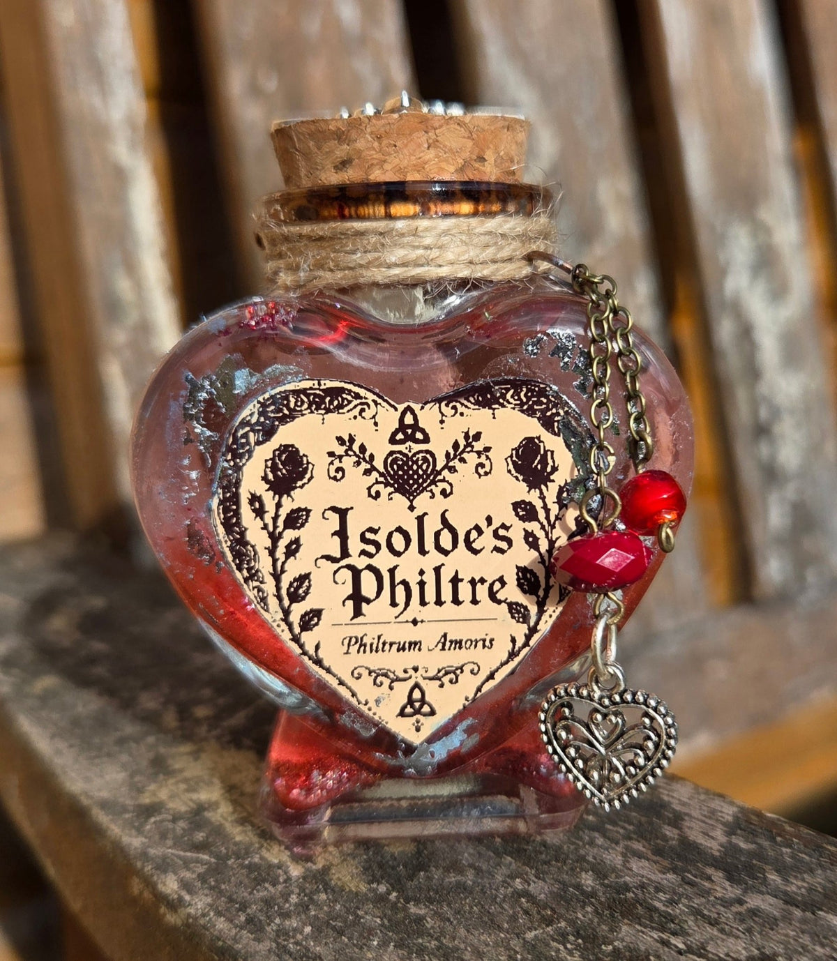 Isoldes Phitre - Rooted in Magic